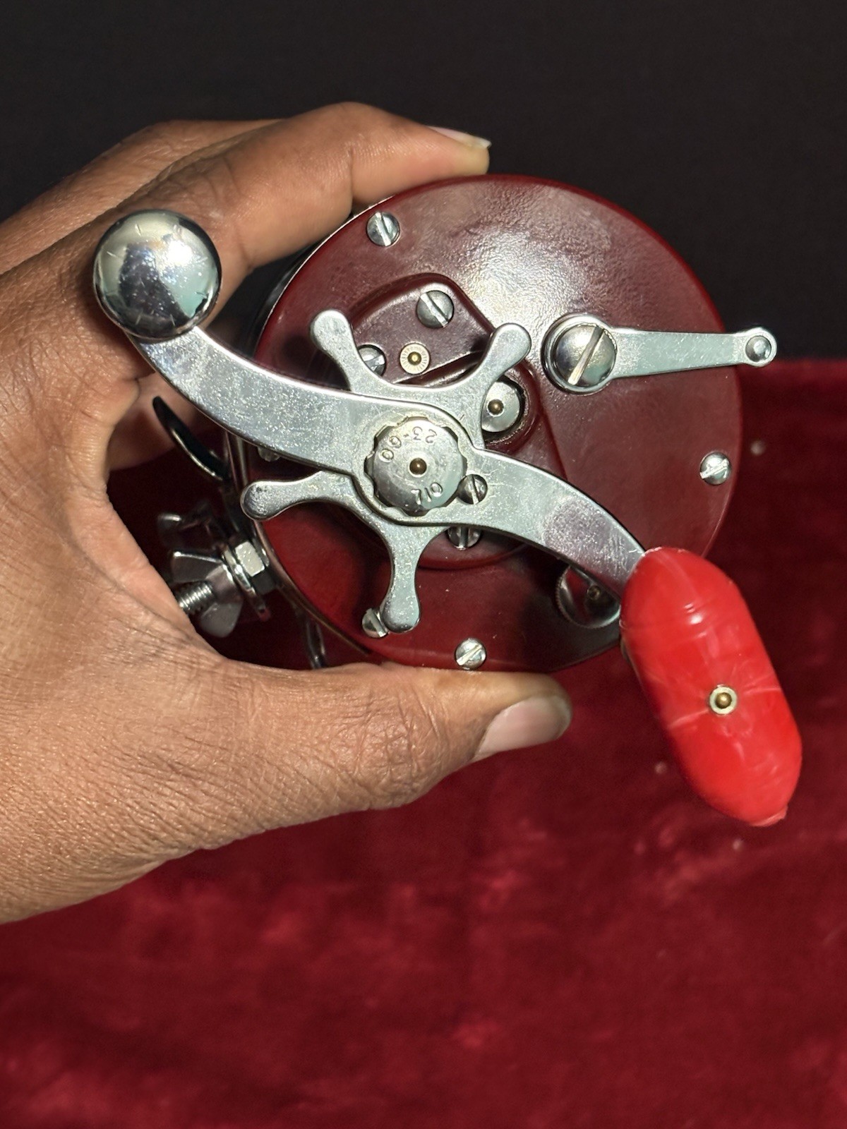 Peen Peer Reel 209 Monofil Metal Spool Level Wind Freshwater Fishing