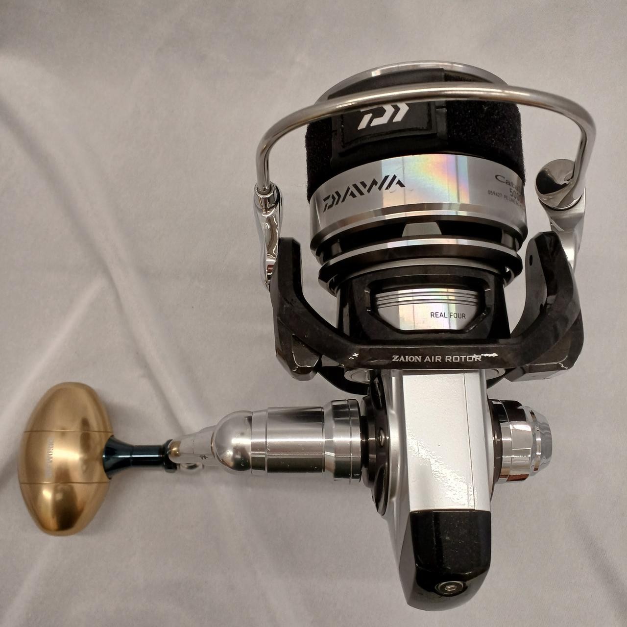 Daiwa Catalina 5000H Spinning Reel with Aluminum Handle Knob, Box & Manual