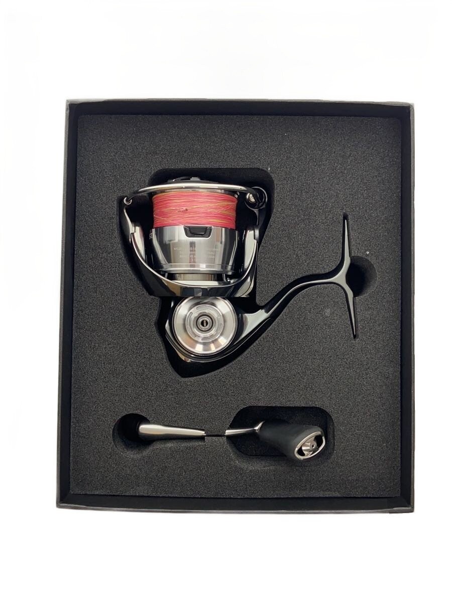 Daiwa LT2500S Spinning Reel, 8cm/3.1in Width, 10.5cm/4.1in Height, Used
