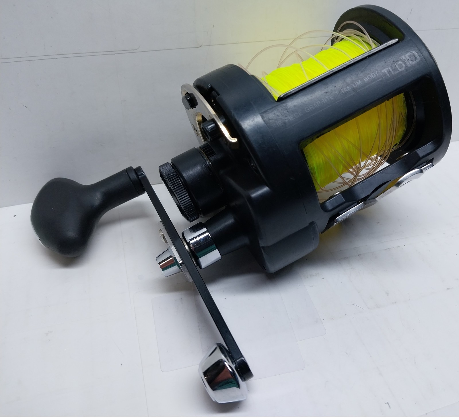Shimano TLD 10 Triton Graphite Titanium Conventional Lever Drag Reel 4.2:1 Ratio