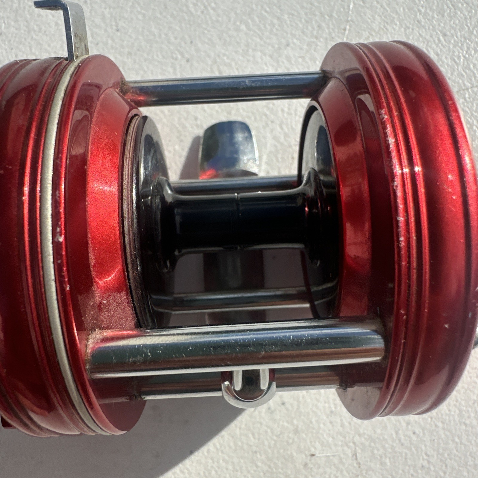 VTG Abu Garcia Ambassadeur No 5000 Red 4 Screw Reel Sweden 553803 Tested Smooth