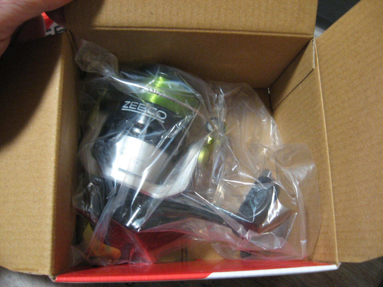 Zebco Fishing Stinger Size 40 Spinning Reel 4.3:1 Pre-Spooled #12 In Box