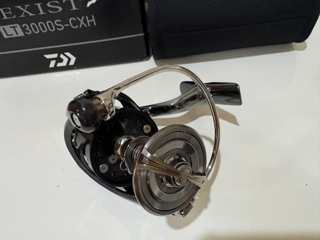 Daiwa 18 Exist LT3000S CXH body 206609