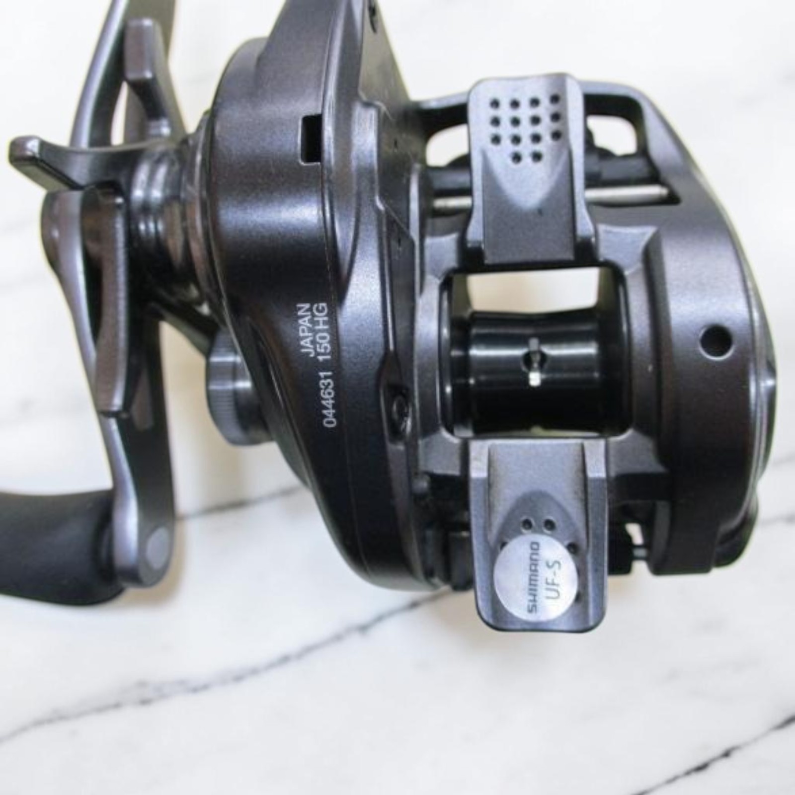 Shimano 22 Bantam RH Baitcasting Reel Used Very Good Condition From Japan