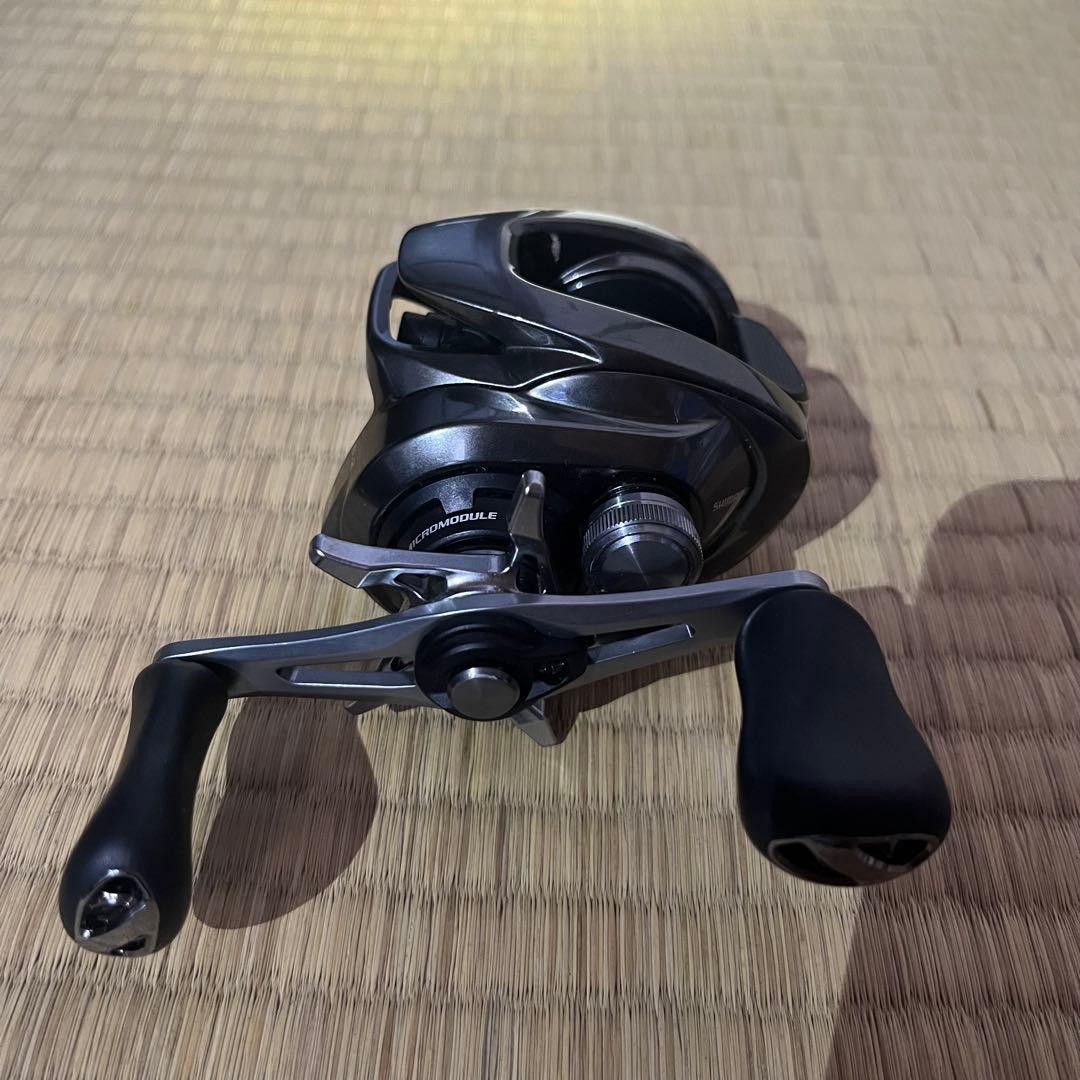 Shimano Metanium Left Hand Baitcasting Reel Lightweight Smooth Operation
