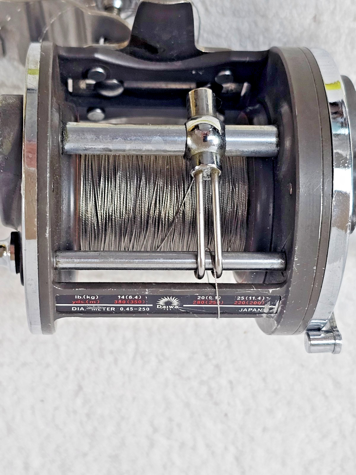 Daiwa Sealine 47H Trolling Reel SPOOLED WIRE LINE Japan – No Guide Grooves!