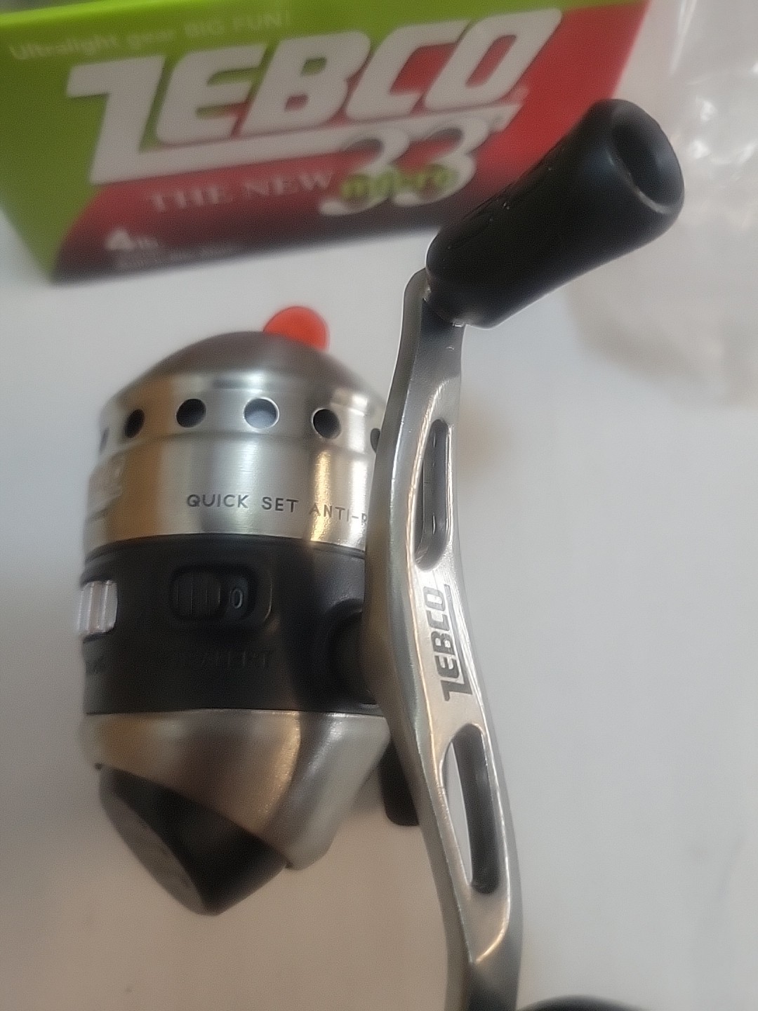 NOS Zebco 33 micro 2014 Stainless Cover. 4.3:1 Ratio. Bite Alert.100yds 4lb Mono