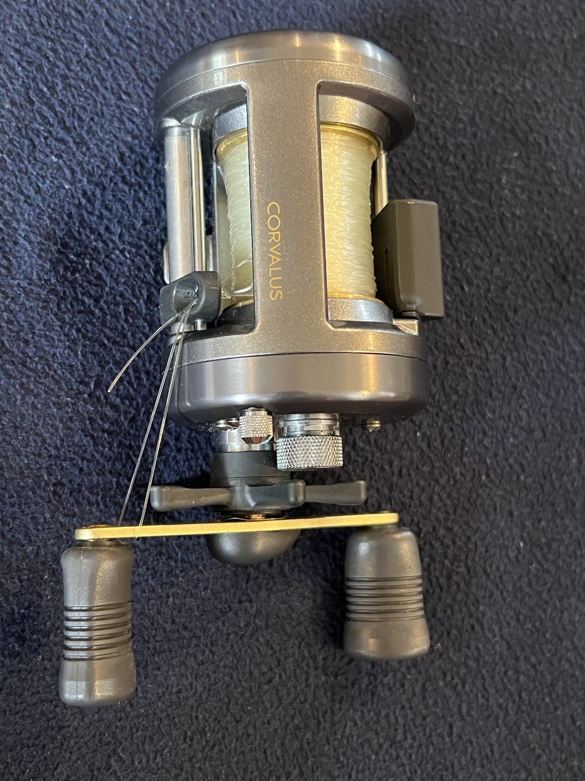 Shimano Corvalus CVL401 4 BearingS Baitcasting Reel