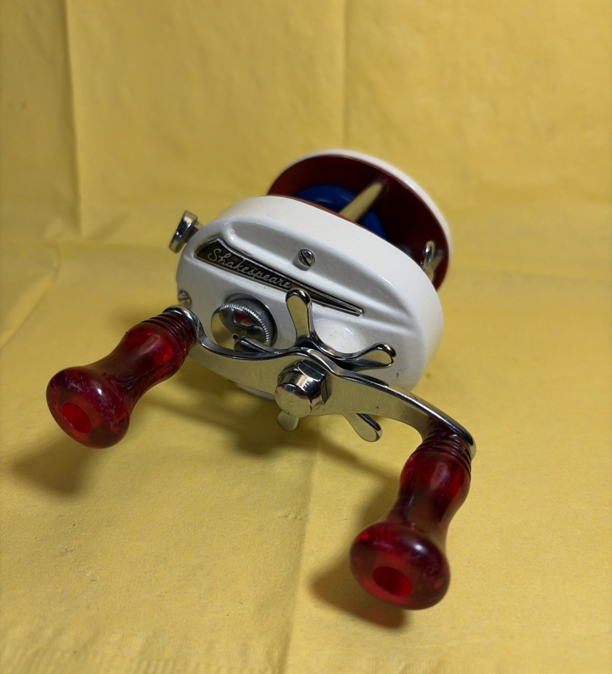 Shakespeare Bicentennial 1976 Baitcaster w/ All Metal Decals USA Made Very Nice!