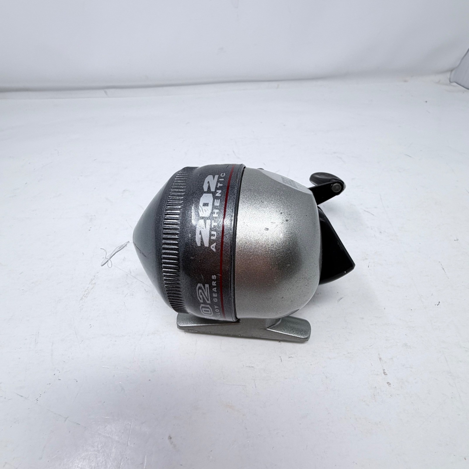 Zebco 202 Authentic Spincast Fishing Reel Push Button 202J-L7 Alloy Gears Gray