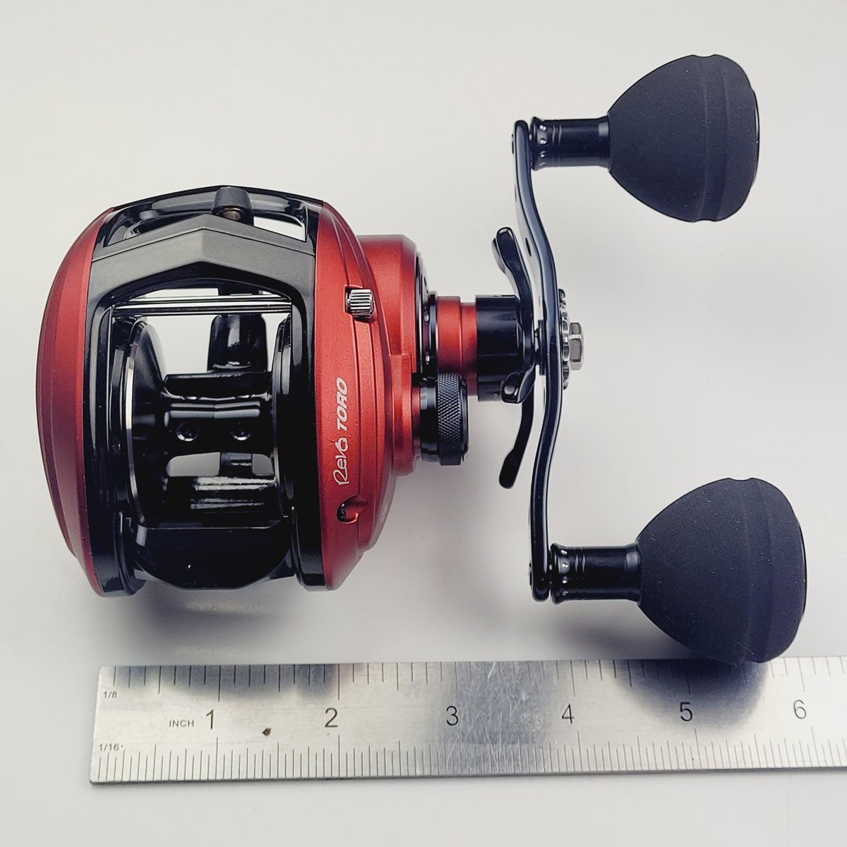 Abu Garcia Revo Toro Rocket 60 Baitcasting Reel Red New in Open Box REVOT3RCKT60