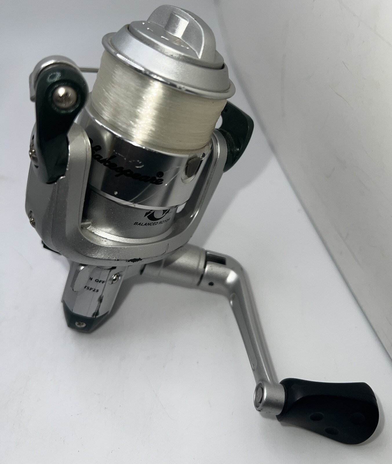 SHAKESPEARE CMF Trout TSP25 5.5:1 Spinning Fishing Reel