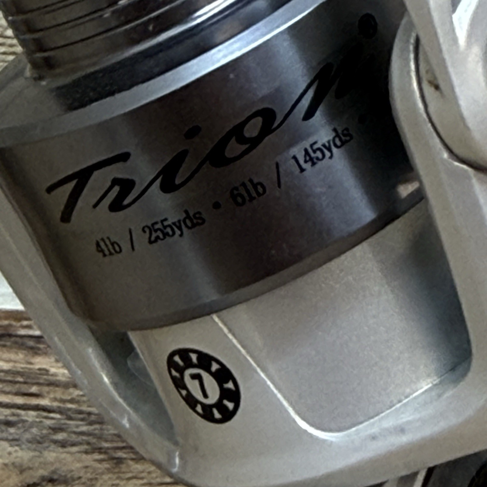 Pflueger Trion TRIONSP30 Spinning Reel 7 Bearings Gear Ratio/ 5.2:1 Silver