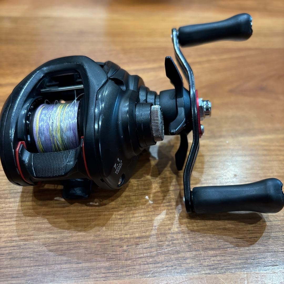 Bait Reel 7.1:1 Gear Ratio Made in Thailand Used