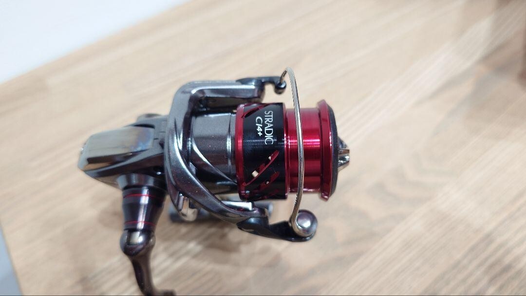 Shimano 16 Stradic CI4+ C2000HGS Spinning Reel Freshwater Fishing 6.0:1 Gear