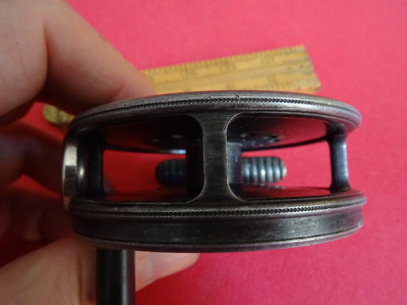 A GOOD VINTAGE HARDY PERFECT 3 3/8″ TROUT FISHING REEL RARE „LIGHTWEIGHT“ MODEL
