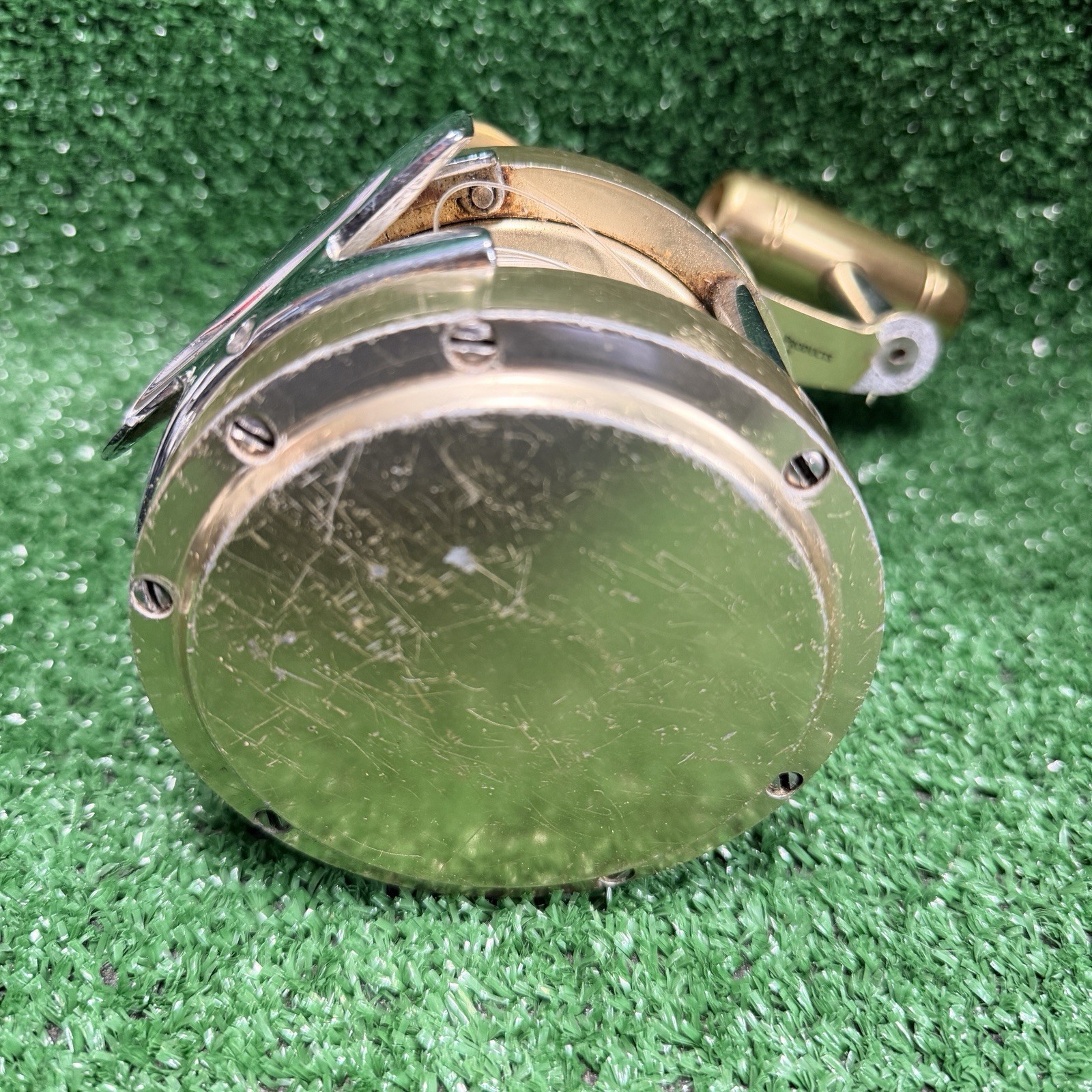 Penn International 20 – Single Speed Trolling Reel. Gold.