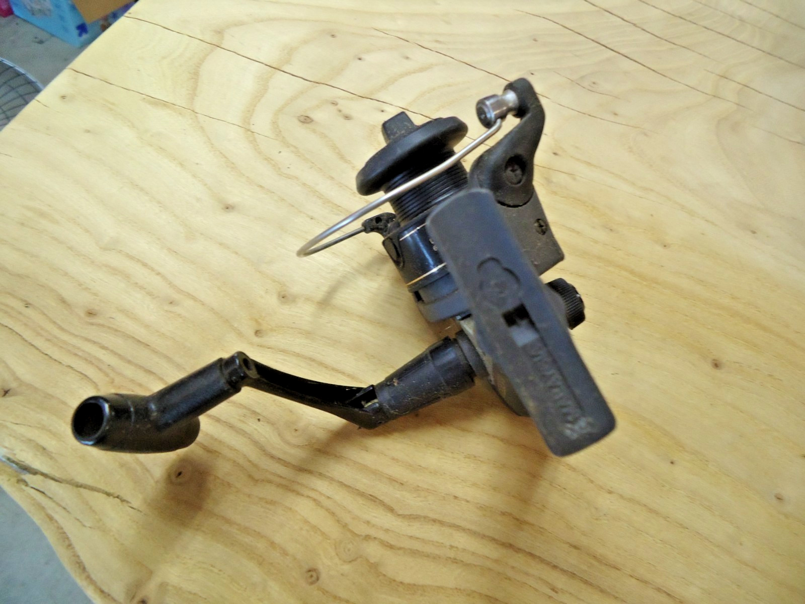 Shimano AX2000F Spinning Reel