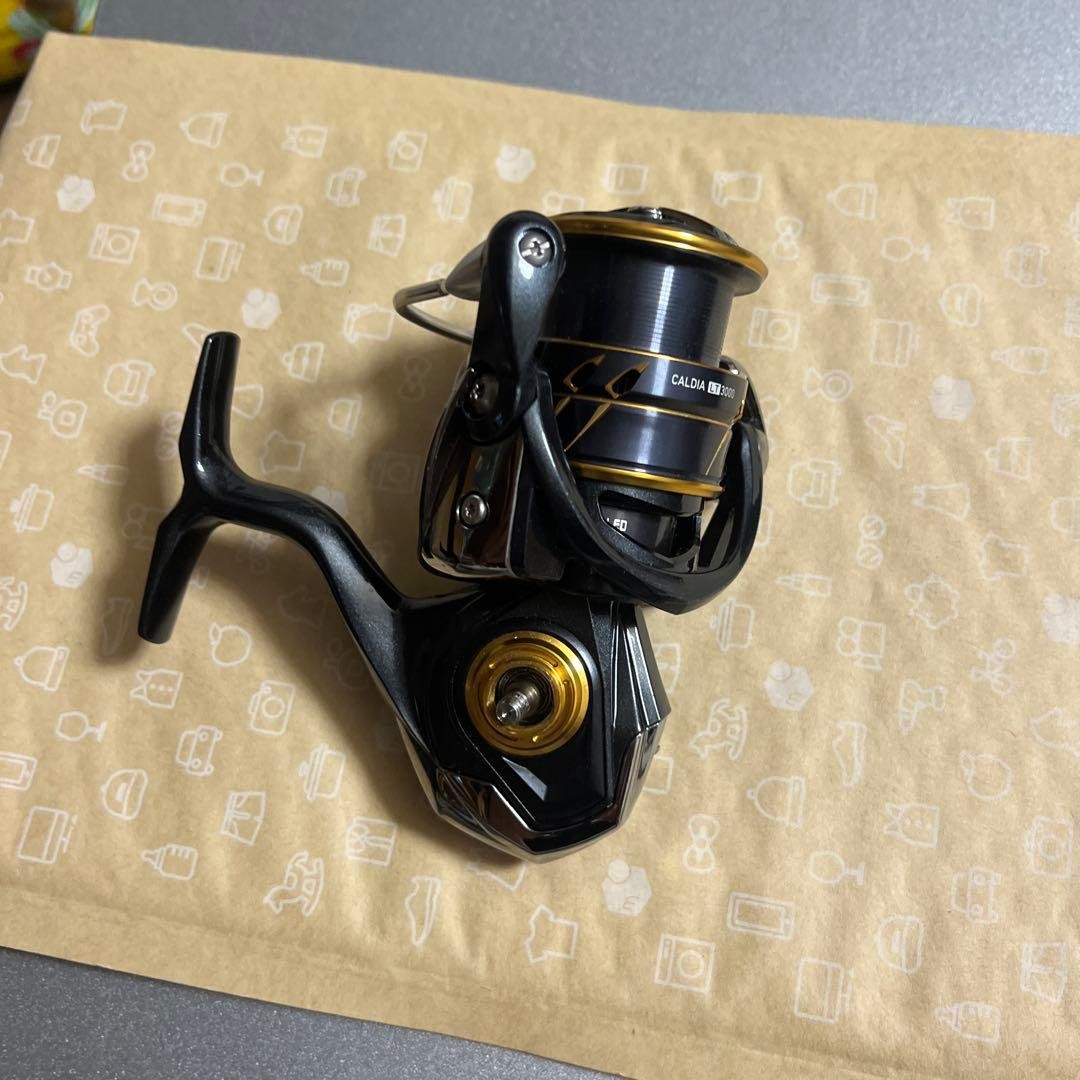 Daiwa Cardia LT3000 Spinning Reel Used for Parts, Faulty, No Split
