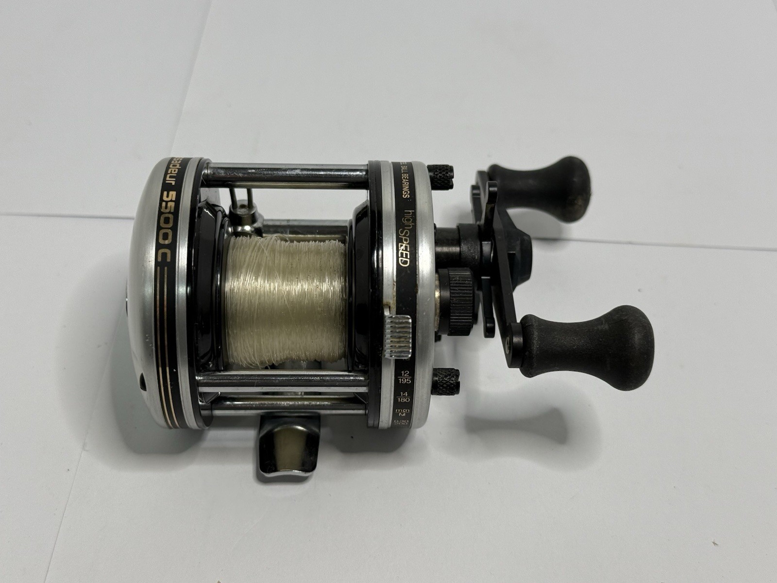 Vintage Abu Garcia Ambassadeur 5500C Silver Casting Reel RH Retrieve