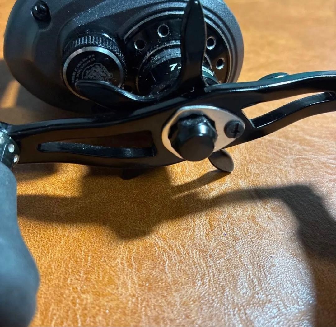 Abu Garcia Revo Beast 40HS 7.3:1 Right-Hand Retrieve Bait Reel Fishing Sea River