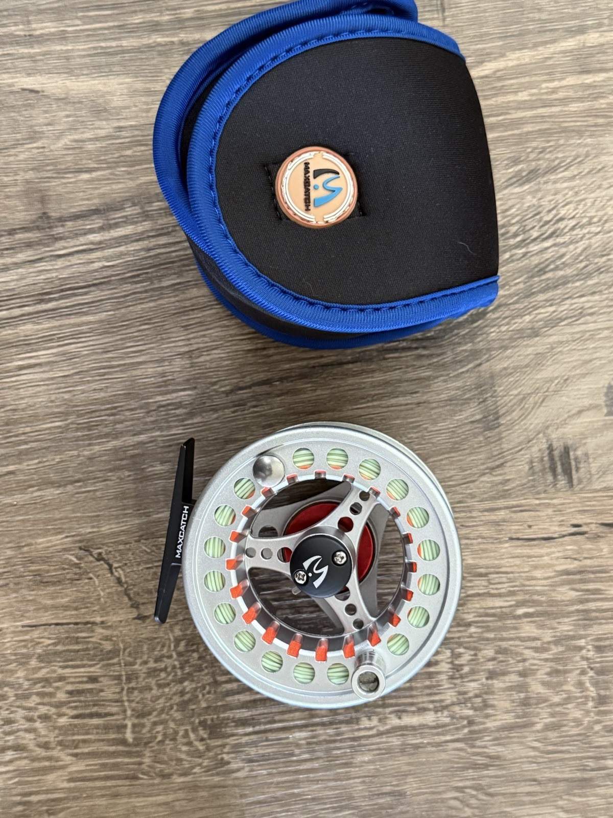 Maxcatch Fly Fishing Reel Silver/Red with Reel Case