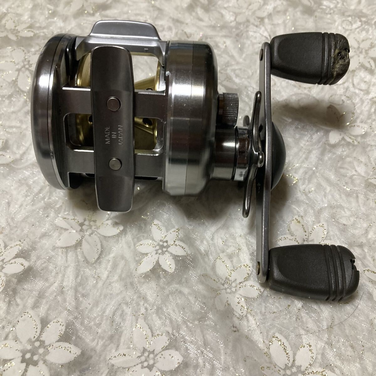 Daiwa Millionea CV-X253 Reel Handle Knob Age Deterioration