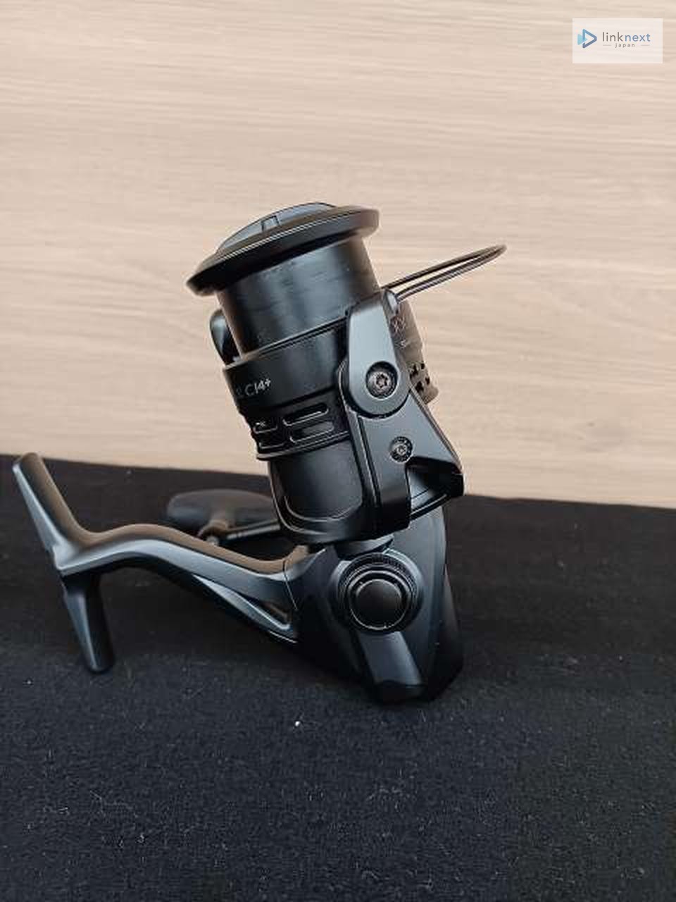 Shimano EXSENCE CI4+ 4000MXG Spinning Reel – 6.2:1, 245g, 11kg Drag