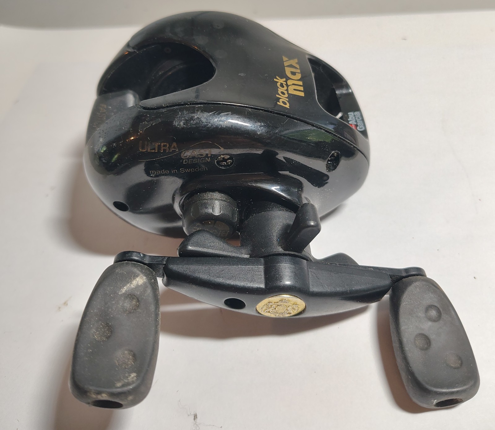 Abu Garcia Ambassadeur Black Max 3BB Baitcasting Reel.