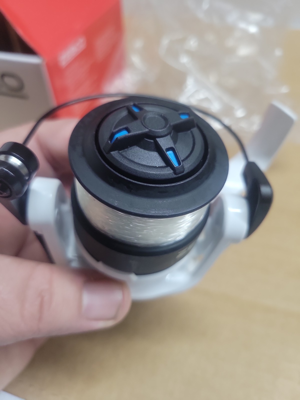Zebco Roam 30 Spinning Reel 5.2:1 Gear Ratio 10lb/170yd White