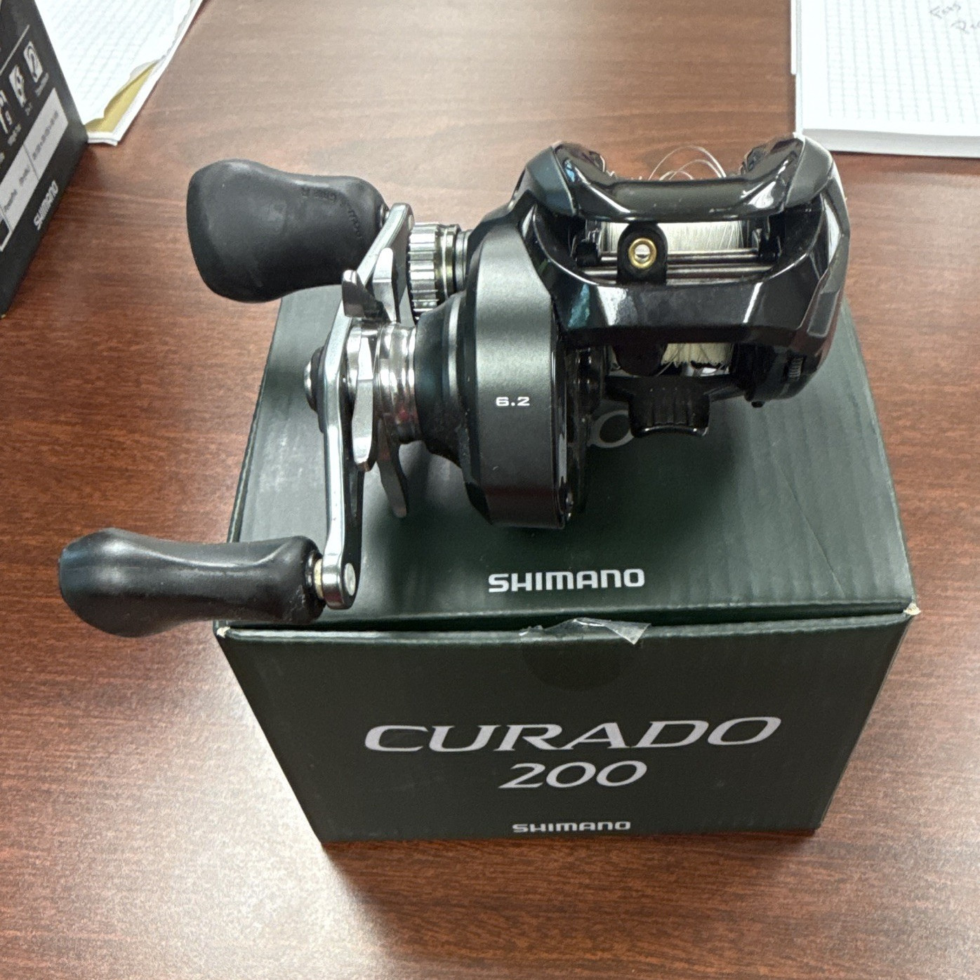 Shimano Curado 200 Low Profile Baitcast Reel 6.2:1 Right-Hand Black CU200M