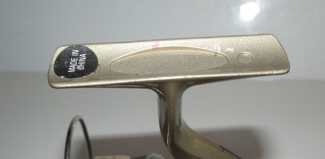 R #19 – Shakespeare Microspin MSS4 Spinning Reel, Reels smoothly