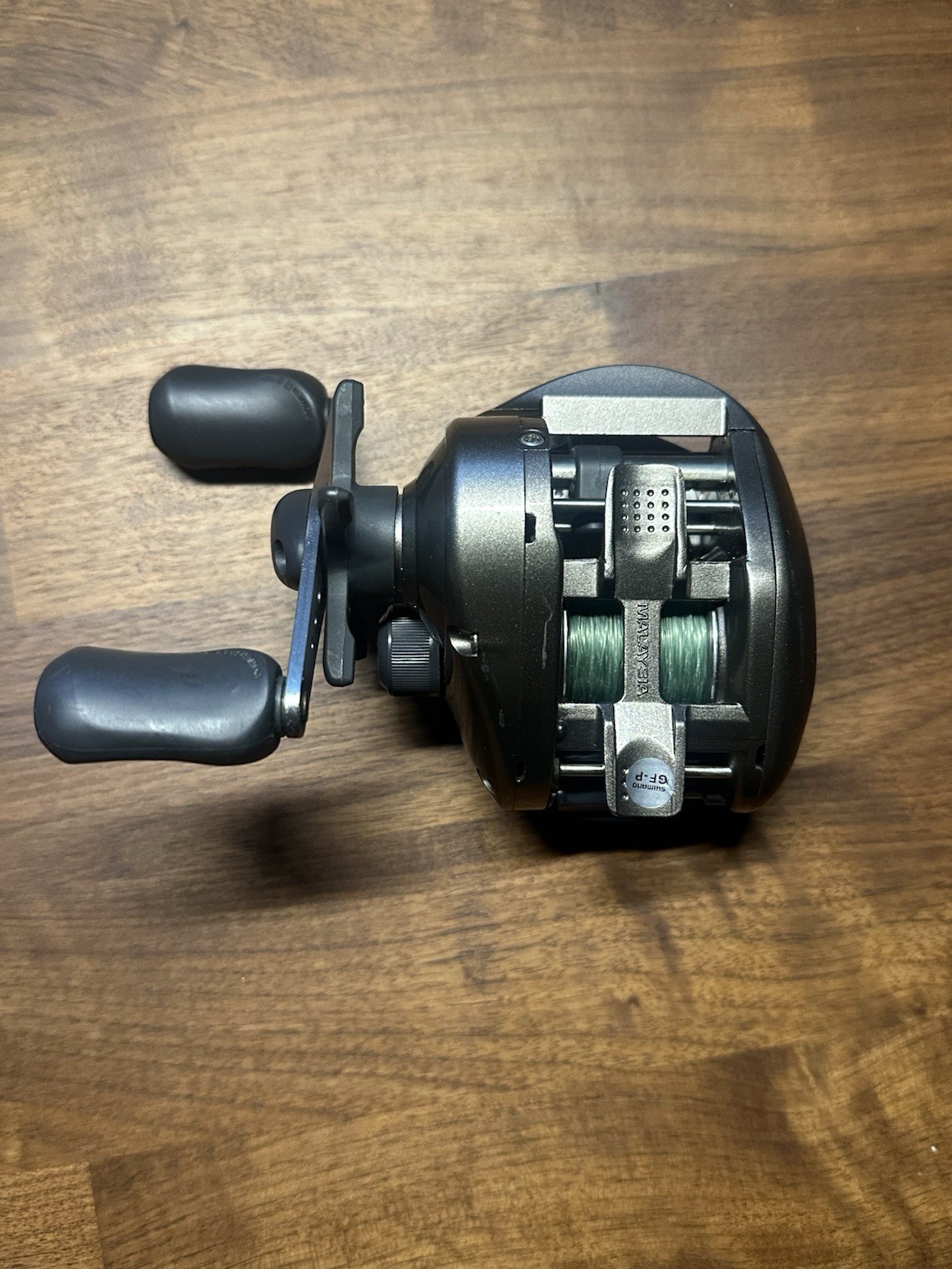 Shimano Cruxis 200 Level Wind Baitcasting Fishing Reel 6.2:1 Gear Ratio Tackle