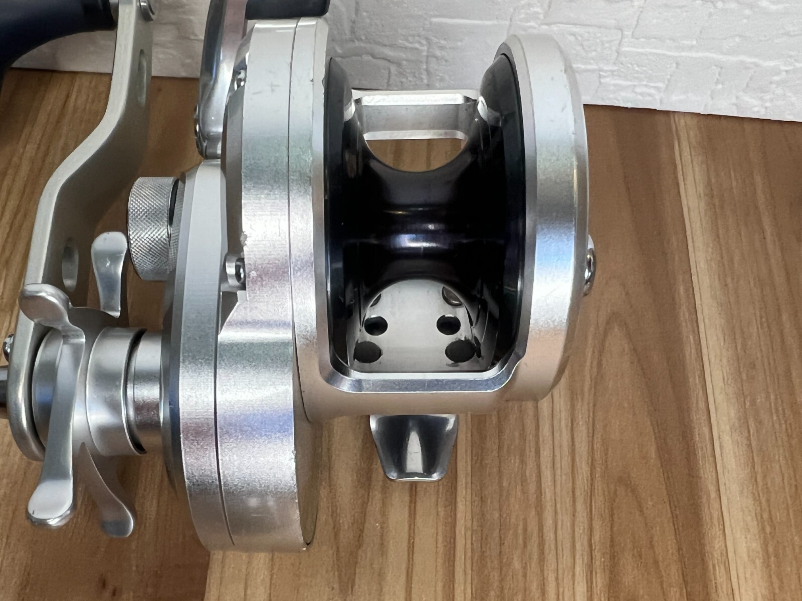 Shimano 11 Ocea Jigger 2000 NRHG Right Jigging Game Reel 6.2:1 Gear From Japan