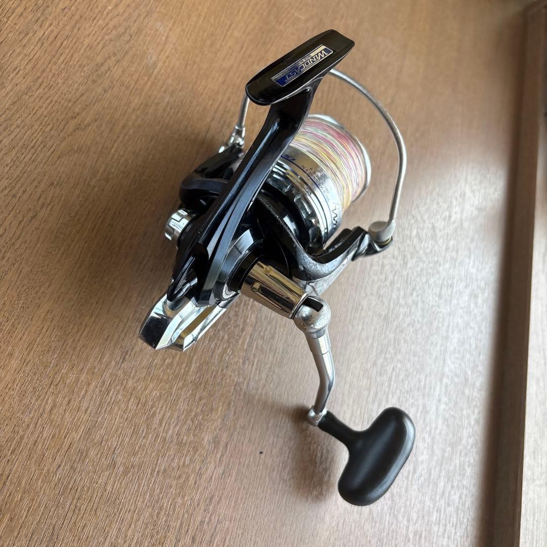 Daiwa Windcast 4000 Long Throw Reel with PE Line Used