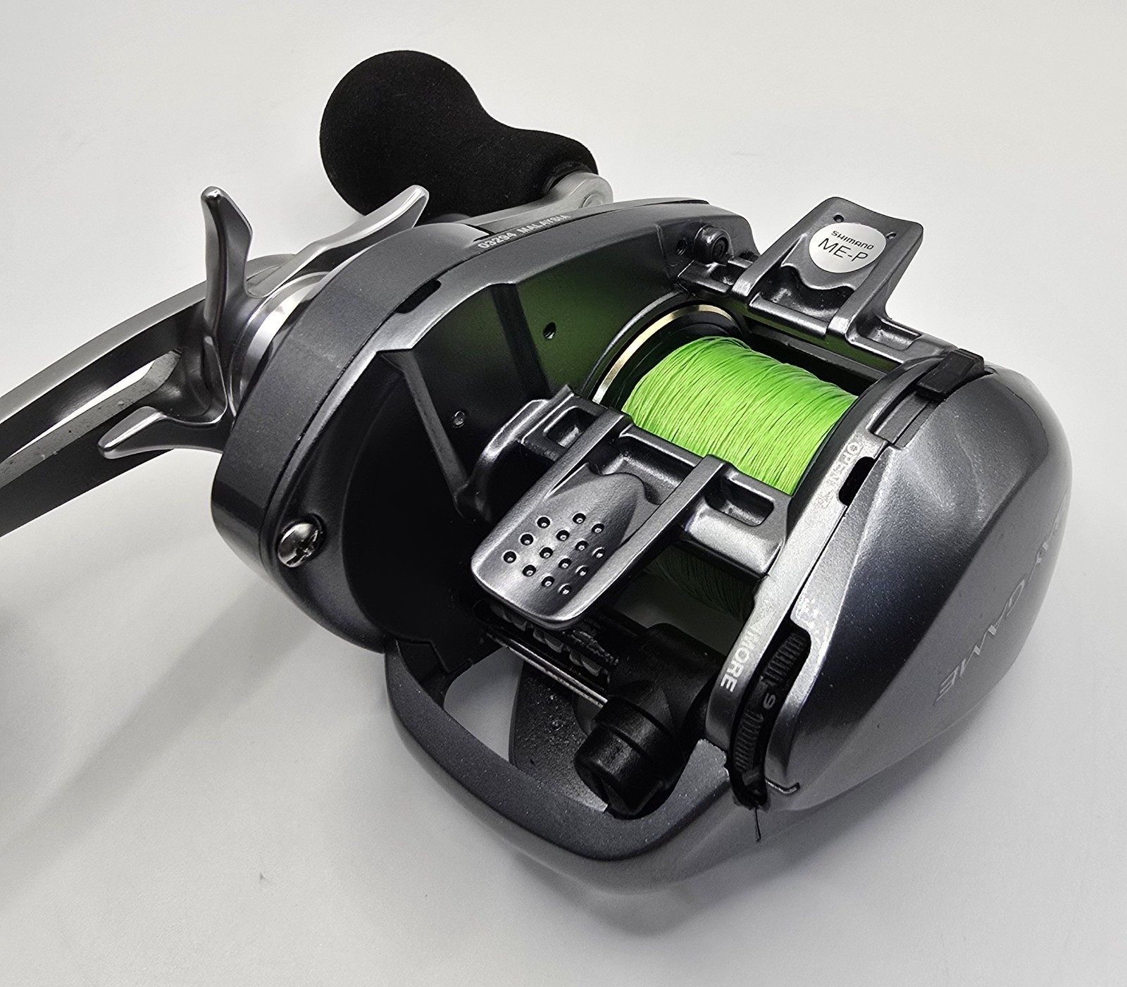Shimano 14 Bay Game 301HG Left Baitcast Reel JDM Saltwater Light Jigging Power