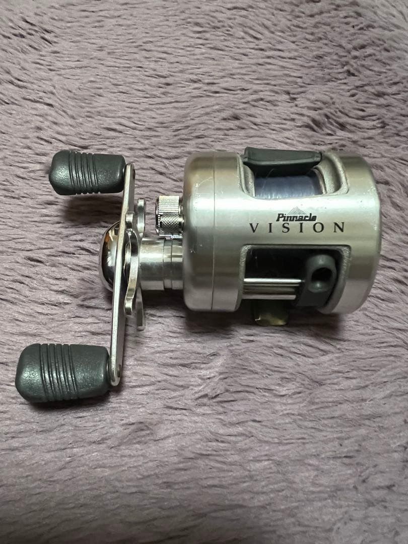 Pinnacle VISION Bait Reel Silver