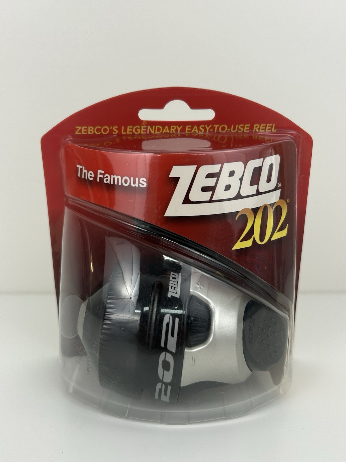 The Famous Zebco 202 Spincast Reel Easy-To-Use 2.8:1 Gear Ratio New!