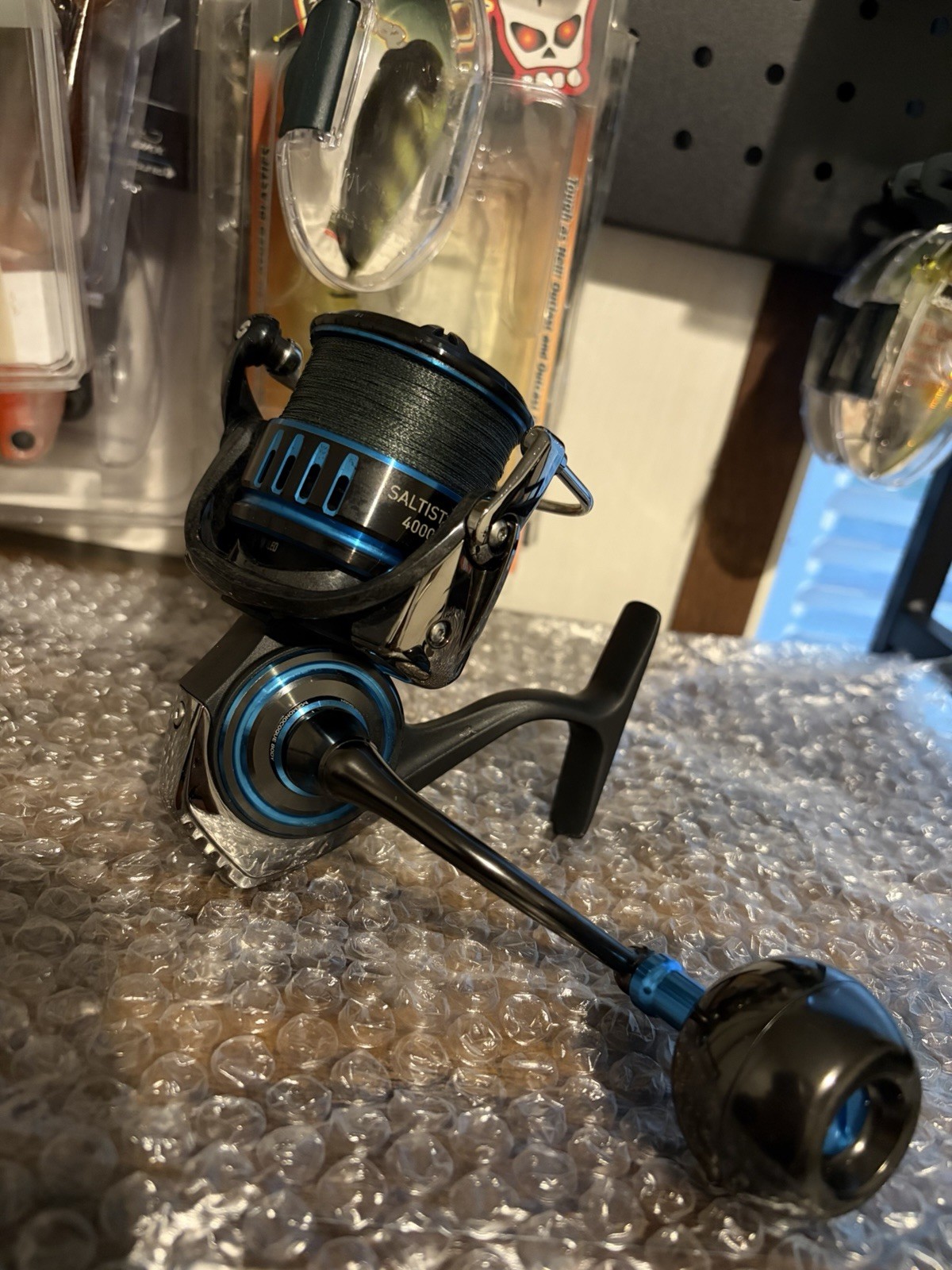 Daiwa SALTIST MQ 4000D-XH Spinning Reel