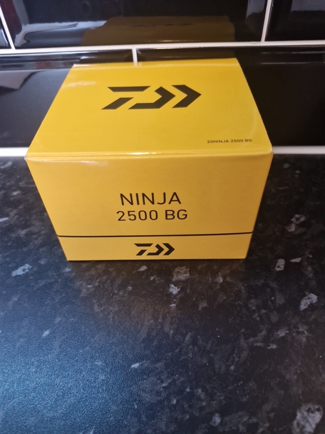 Daiwa Ninja 2500 BG Carp Coarse Float Feeder Spinning Reel Black/Gold #