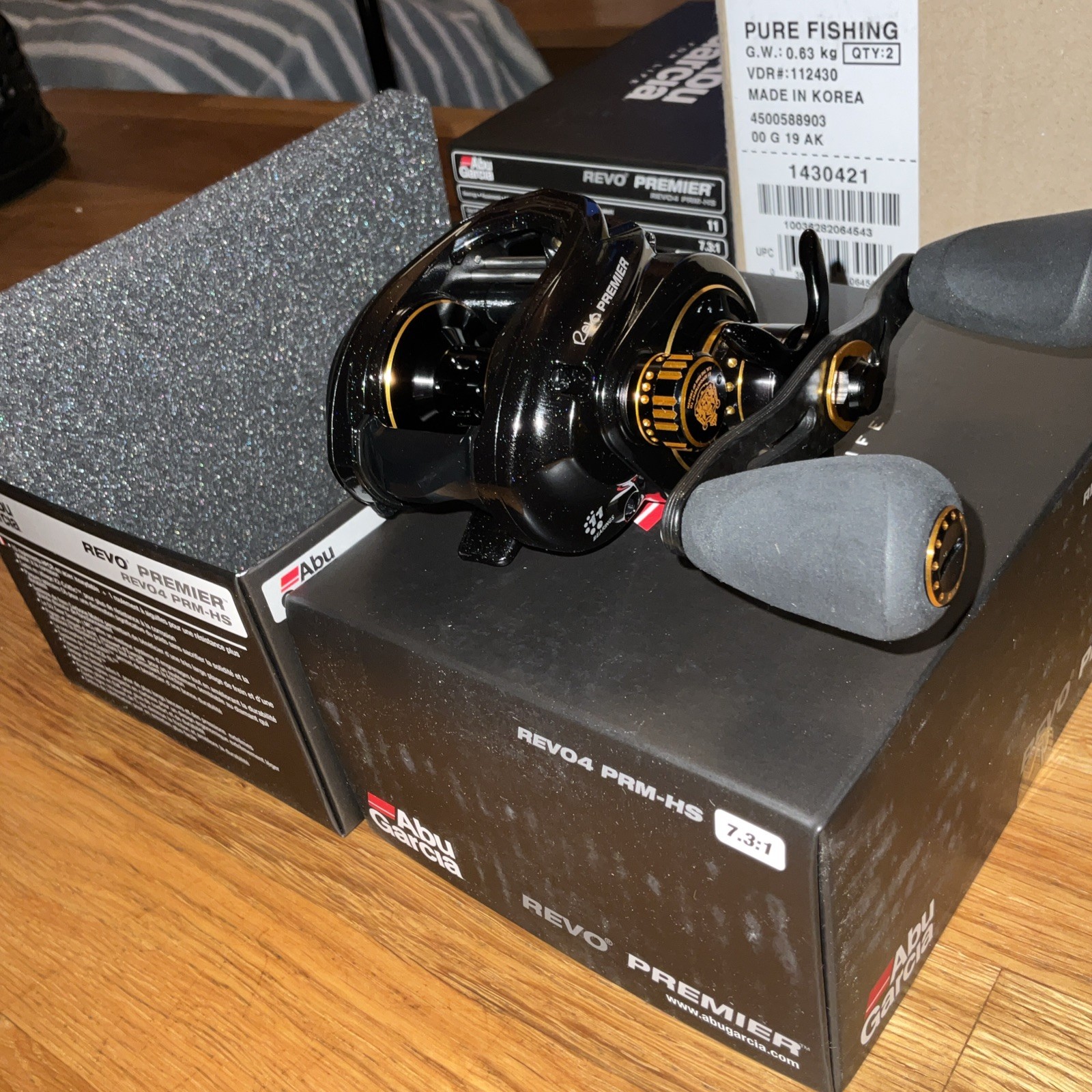 Abu Garcia REVO4 PRM-HS Right hand Bait Reel 7.3:1 Brand New