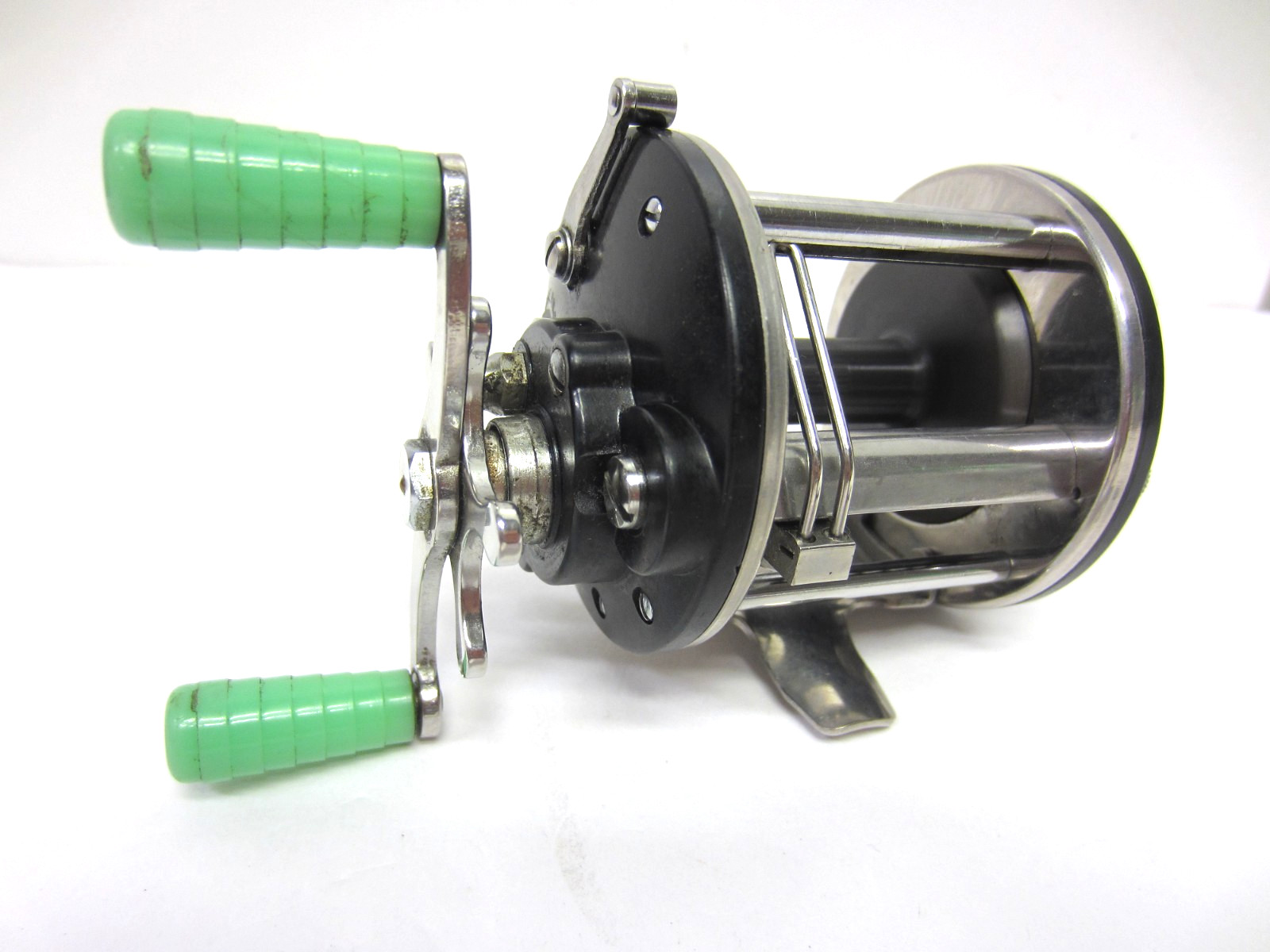 EXCELLENT PENN 100 LEVEL WIND FISH REEL, USA