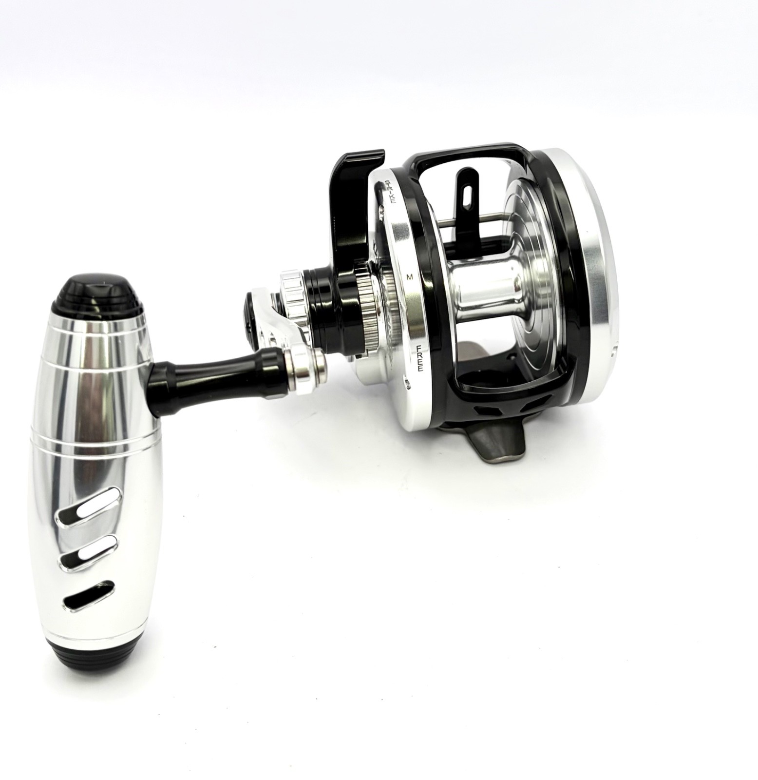Maxel Armory 65M LH SIL/BLK New 2026 Model Lever Drag Level Wind Big Game Reel