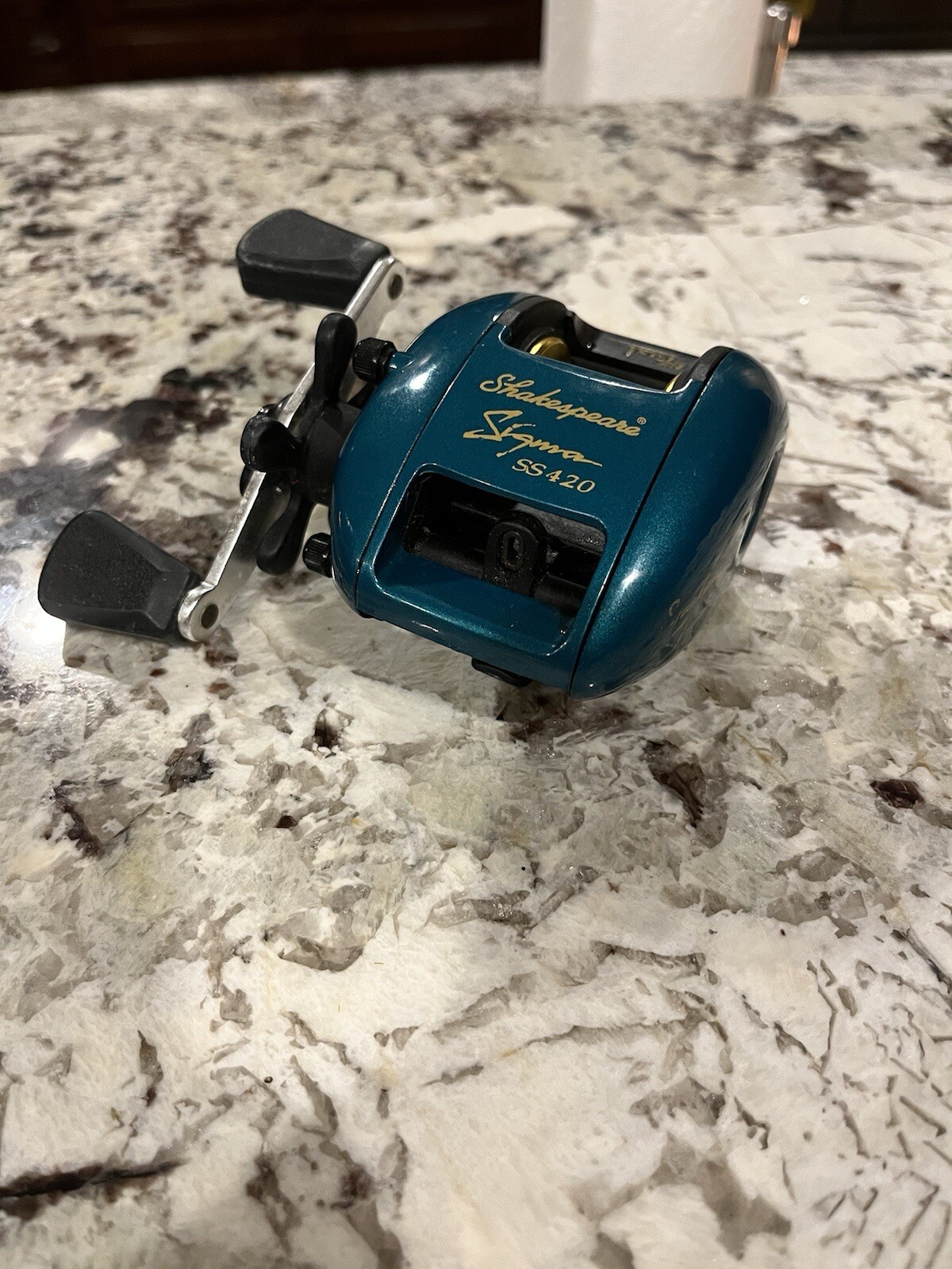 Shakespeare Sigma SS 420 Ez Cast Bait Caster Reel (Decent Shape)