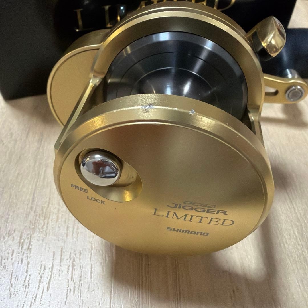 [Used] SHIMANO OCEA JIGGER LIMITED 3000HG 6.2:1 10kg Gold Smooth – From JAPAN