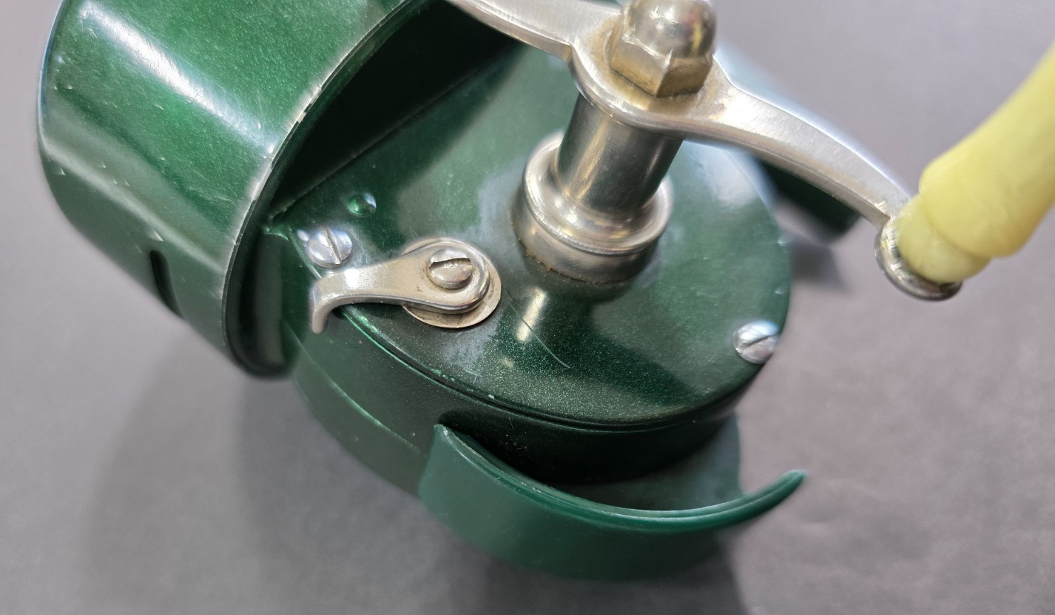 Shakespeare WonderCast No. 1774 Spincast Reel
