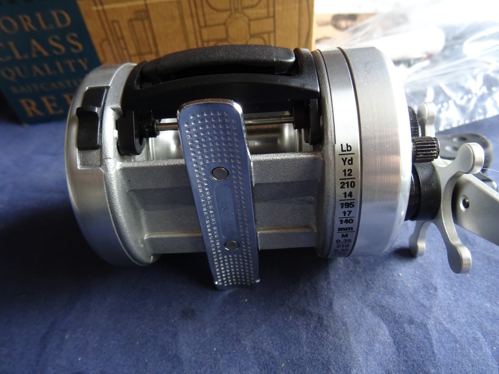 A SUPERB UNUSED BOXED ABU GARCIA AMBASSADEUR S6600CL MULTIPLIER REEL