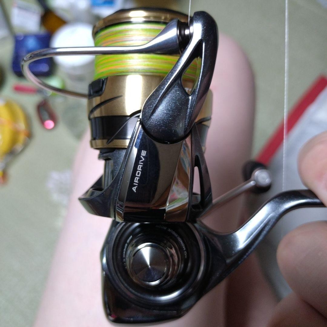 Daiwa 24 Luvias LT2500S 414058