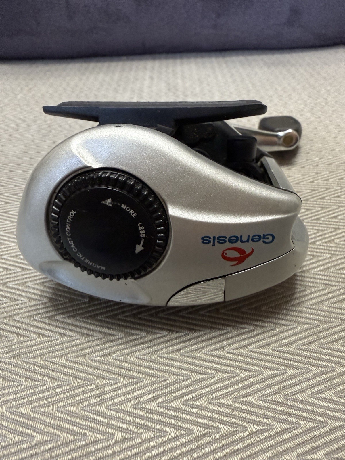 Zebco Genesis Gen 100 Bait Casting Reel FOR PARTS ONLY AS IS