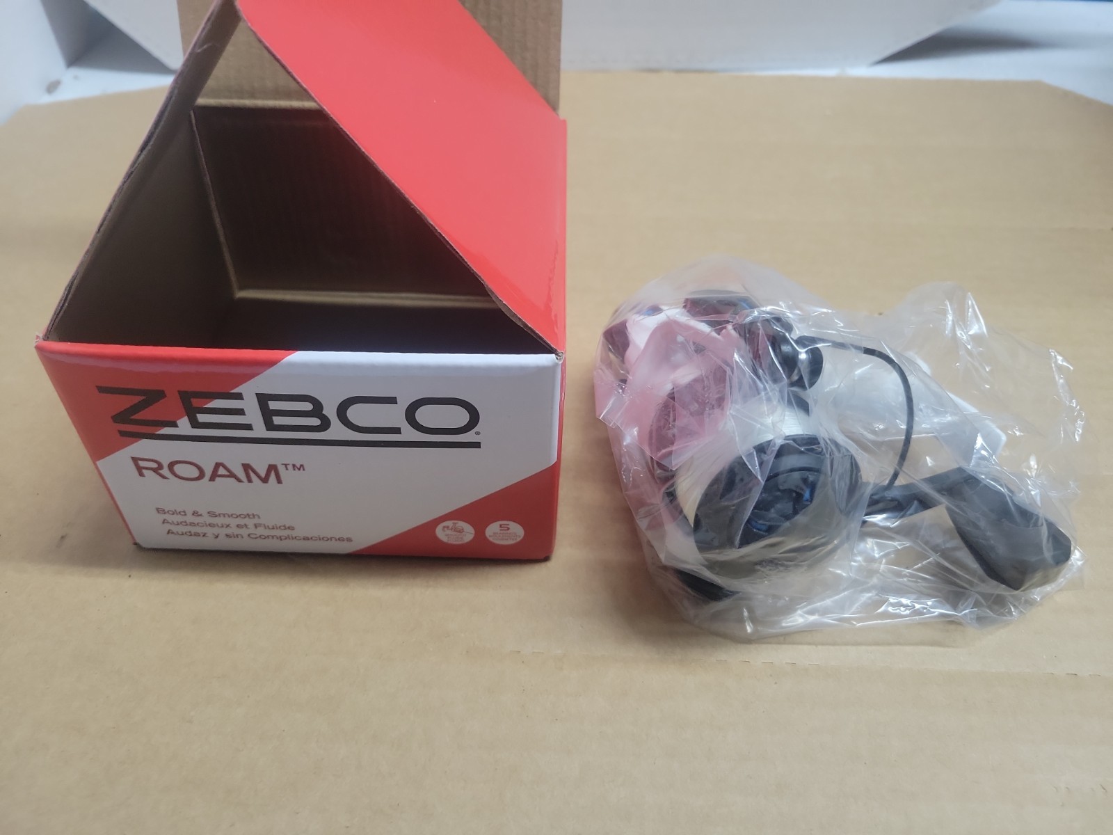 Zebco Roam 30 Spinning Reel 5.2:1 Gear Ratio 10lb/170yd White